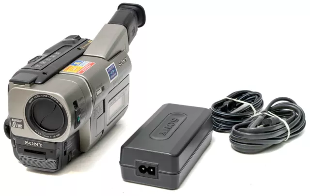 CAMESCOPE SONY HANDYCAM Vision CCD-TR502E PAL 8mm EUR 150,00