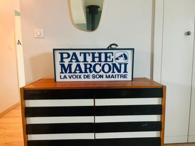 Enseigne lumineuse PATHE MARCONI