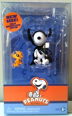 peanuts halloween figures