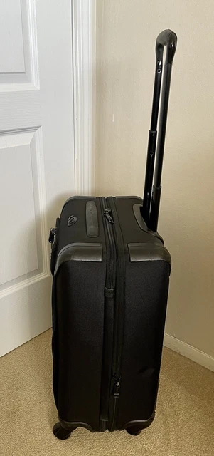 TUMI Alpha 2 Continental Expandable 4-Wheel Carry-On (Model #22061D2) Black 5