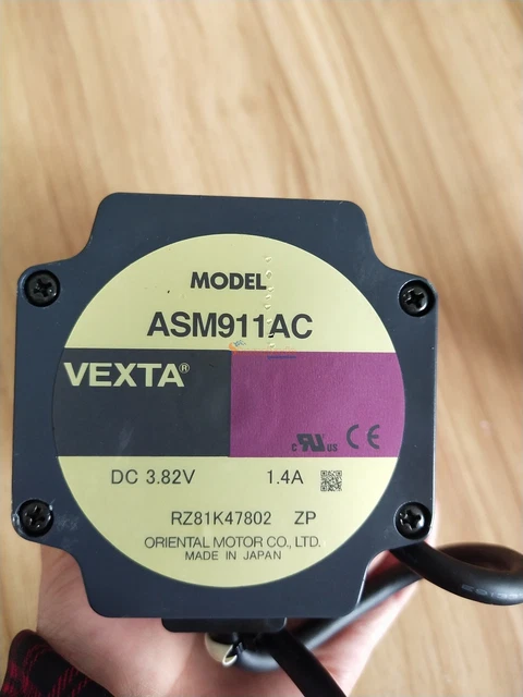 1PCS VEXTA stepper motor ASM911AC