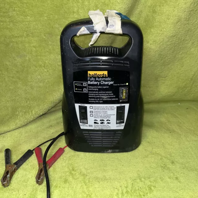 Halfords- Fully Automatic Battery Charger Used