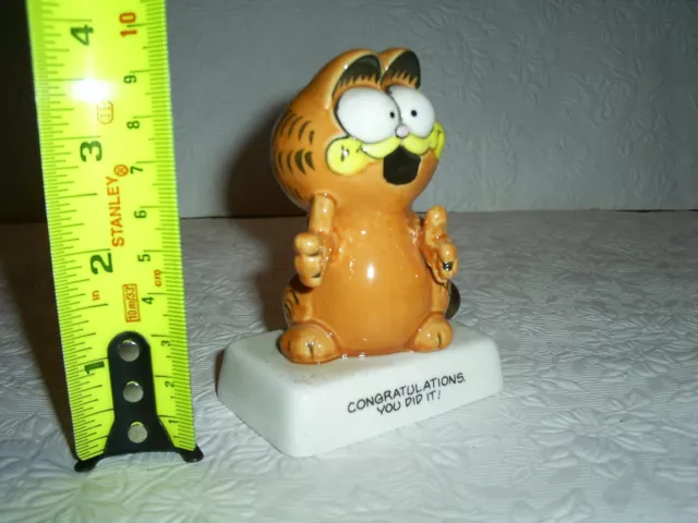 Vintage Garfield 1981 Ceramic Figure -PASSED THE DRIVING TEST . ENESCO