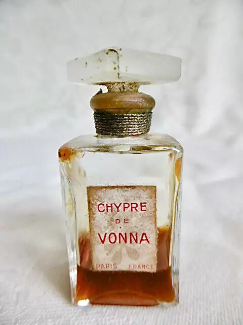 RARE PETIT FLACON DE PARFUM ANCIEN "CHYPRE" DE VONNA - PARIS - 12 ml
