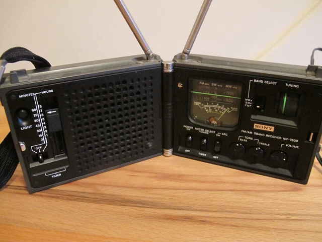 Sony ICF 7800 FM/MW/SW 3 Band Klapp-Radio mit 0rg. Netzteil, funktioniert! Sony ICF 7800 FM/MW/SW 3 Band Klapp-Radio mit 0rg. Netzteil, funktioniert!