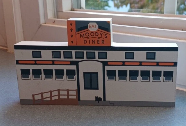 Cats Meow Village Waldoboro Maine Moody's Diner Shelf Sitter Rare