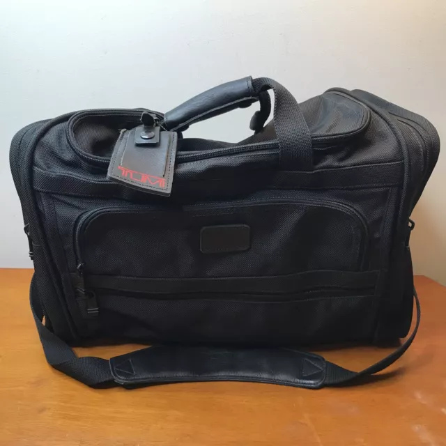 Tumi Black Ballistic Nylon WeeKender Duffle Bag # 222D3 Gym & Travel EUC