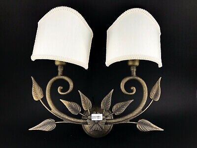 Applique Lampada liberty in ottone a due luci con ventola in stoffa bianca shabb