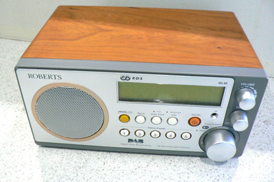 ROBERTS RD 59 GEMINI 59 DAB/FM Radio con Alimentatore 