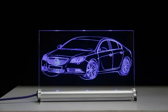 LED-Leuchtschild graviert ist  Opel Insignia  AutoGravur