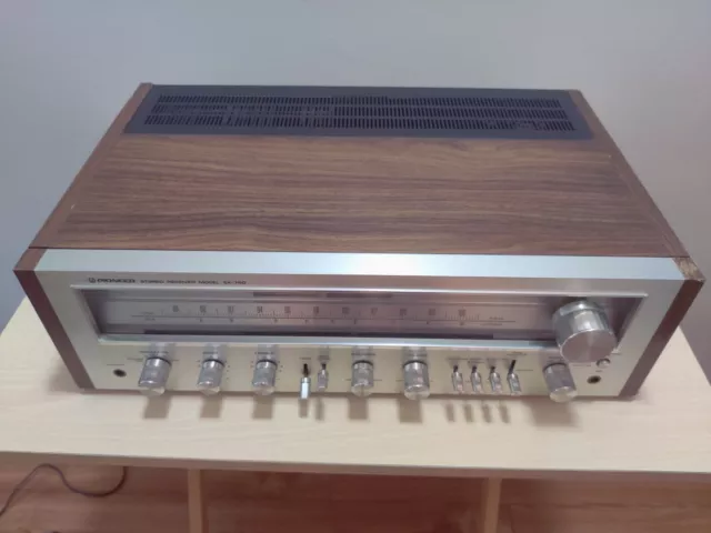 Vintage Pioneer SX-750 AM-FM Stereo Receiver Made in Japan See Video!