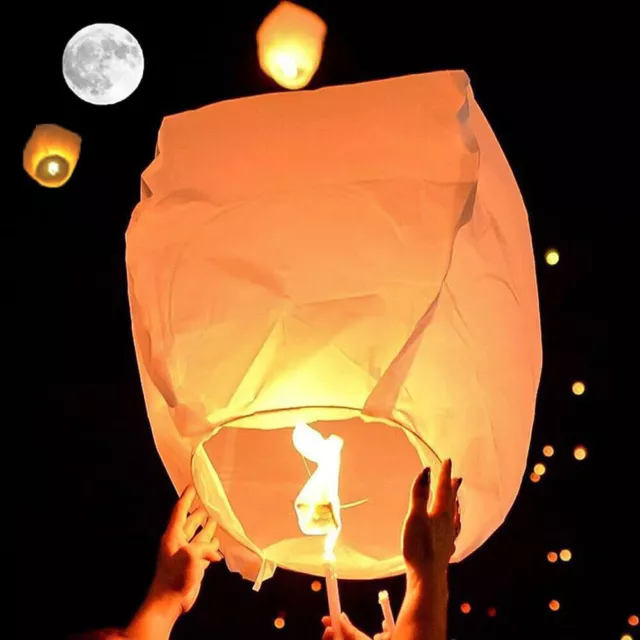 Chinese Paper Lanterns Release in Memorial for Weddings Birthdays Party Memorial