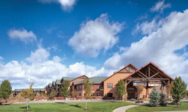 Wyndham Glacier Canyon - 3 Br DLX - MAY  20th For (4 NTS)