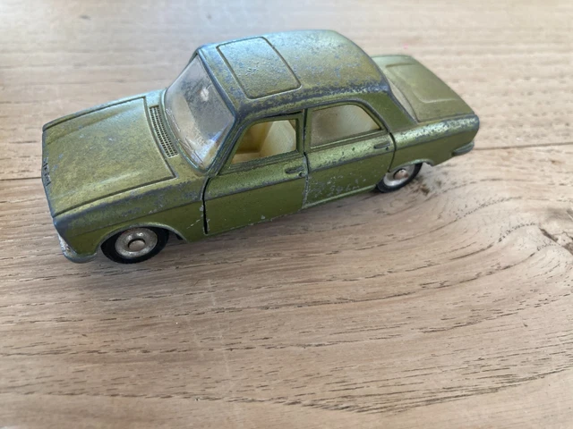 Dinky Toys 304 vert olive 1428 Made in Spain MECCANO