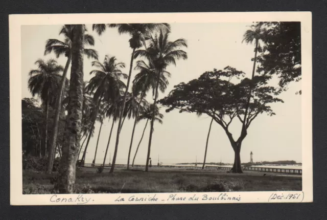 CONAKRY (GUINEE) PHARE de BOULBINET , CORNICHE animée , Photo amateur en 1951