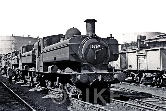 RAILWAY B/W Negative 35mm GWR 6769 Swindon 1962. £5.50 - PicClick UK