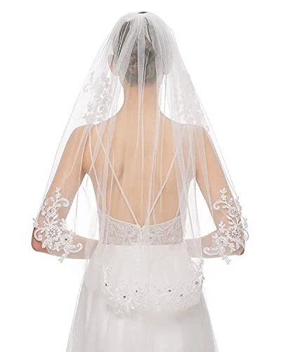 Lismyakey Bridal Wedding Veil Short Bridal Veil with Hair Comb Single-Layer l...