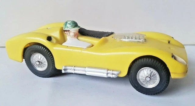 Au volant d'une Ferrari Testarossa, il n'y a pas que les gosses qui rêvent ! - News d'Anciennes
