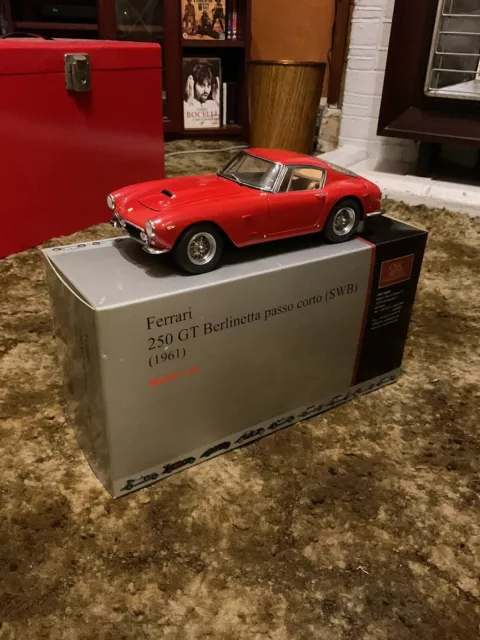 CMC Ferrari 250 GT Berlinetta Passo Corto SWB, 1961, street version 1:18 scale