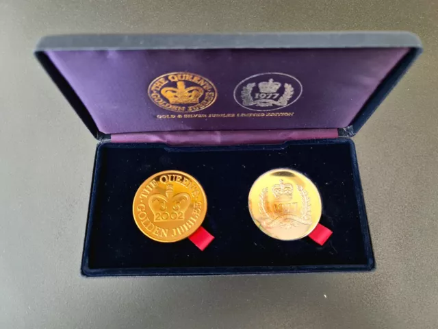 Limited Edition Queen Elizabeth II Silver/Gold Plated Jubilee Medallions