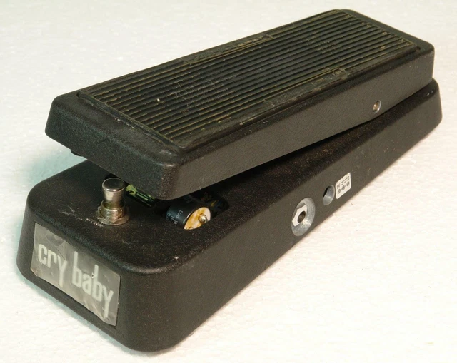 Jim Dunlop GCB-95 Cry Baby Guitar Effects Wah-Wah Pedal