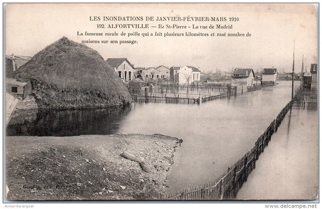 94 ALFORTVILLE - crue 1910 - ile saint pierre - la rue de madrid