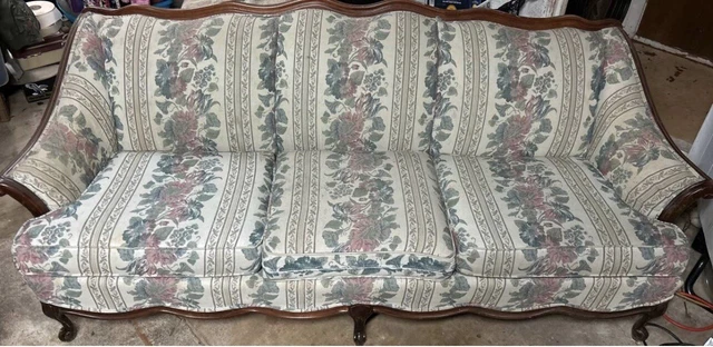 *** Beautiful Set!! BEST OFFER TAKES THEM ***