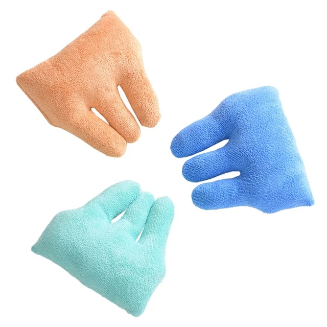 Finger Separator Contractures for Cone Hand to Prevent Skin Breakdo