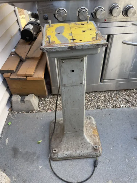 Vintage Delta Rockwell Milwaukee Cast Iron Grinder Pedestal Base