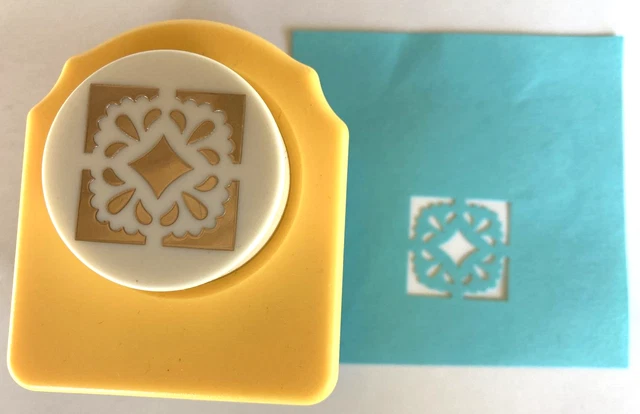 Formador punzón de papel adornado