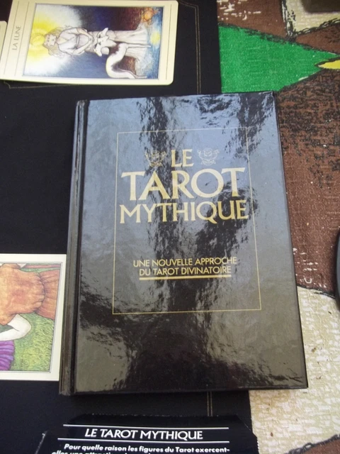 Des cartes étoilées mystérieuses guidant les aventuriers vers des royaumes inexplorés IA