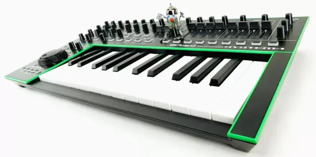 Roland AIRA System-1 Synthesizer Keyboard + Fast Neuwertig + 1.5Jahre Garantie