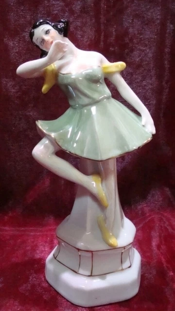 Figurilla Bailarín Art Deco Estilo Art Nouveau Estilo Porcelana Esmaltes
