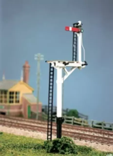 Ratio 476 OO Gauge LMS Round Post Signals Kit