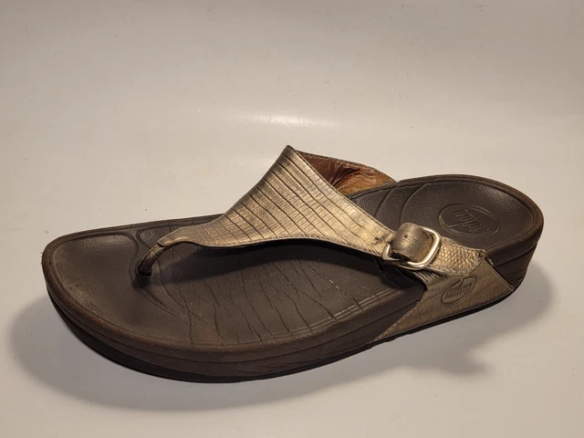 FitFlop Women 8 M The Skinny T Strap Thong Sandal Snake Pewter Flip Flop Comfort