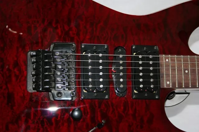 Edel* Double Cut* Floyd Rose* Ahorn Hals* Massiv Linde* Quilted Maple Red* Hsh