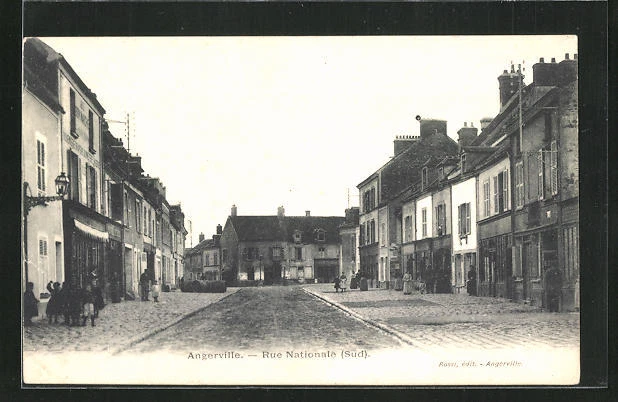 CPA Angerville, Rue Nationale