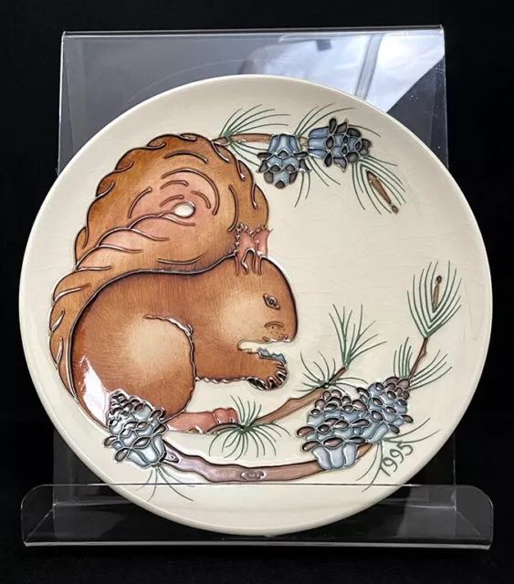 Walter Moorcroft 'Squirrel' Year Plate 1995 Boxed  Limited Edition Certificate