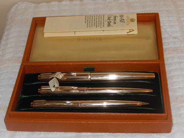Parker 61, Custom Insignia Vintage Pen Set, NIBWT appears unused.
