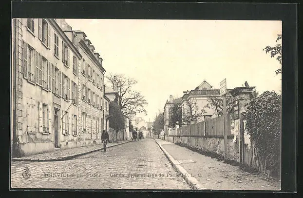 CPA Joinville-le-Pont, Gendarmerie and Rue de Paris