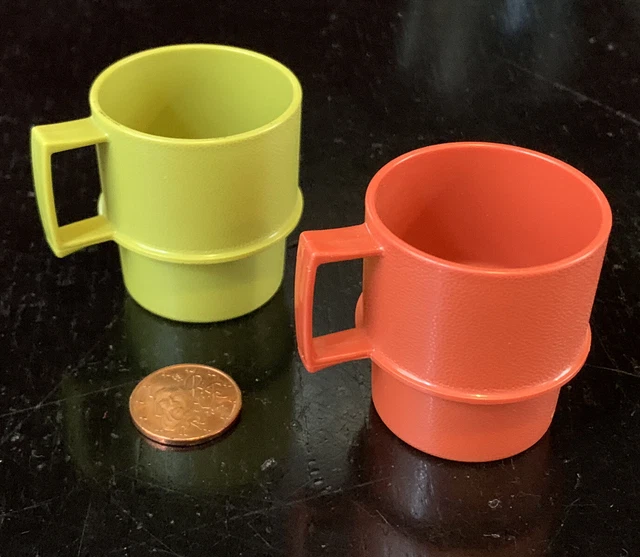 Lot Dinette Tupperware Vintage – Verres, Tasses, Assiettes, Feuille Pâtisserie
