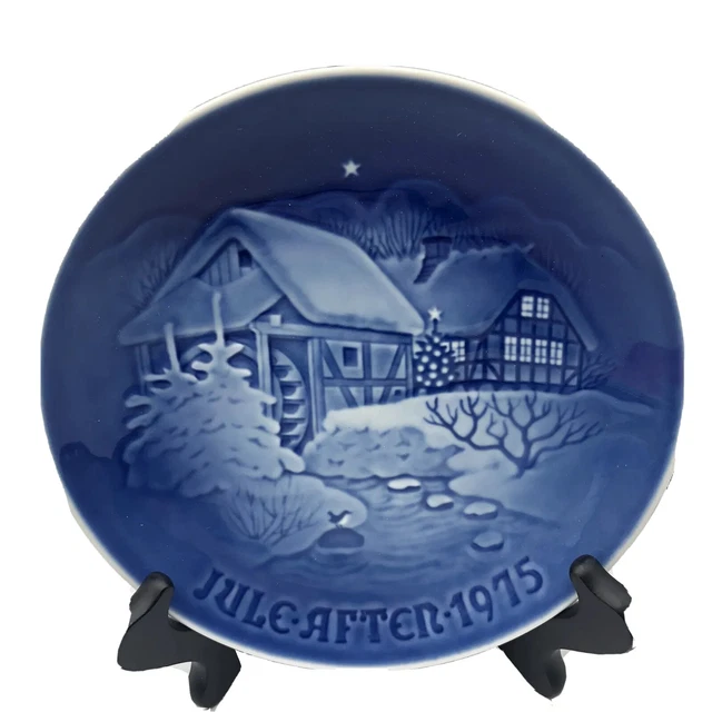 Royal Copenhagen Christmas Plate JULE AFTER 1975 B&G At Old Water Mill Nice