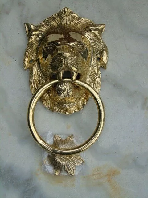 heurtoir , frappe porte en laiton ,sonnette , nouveau !!! type lion .