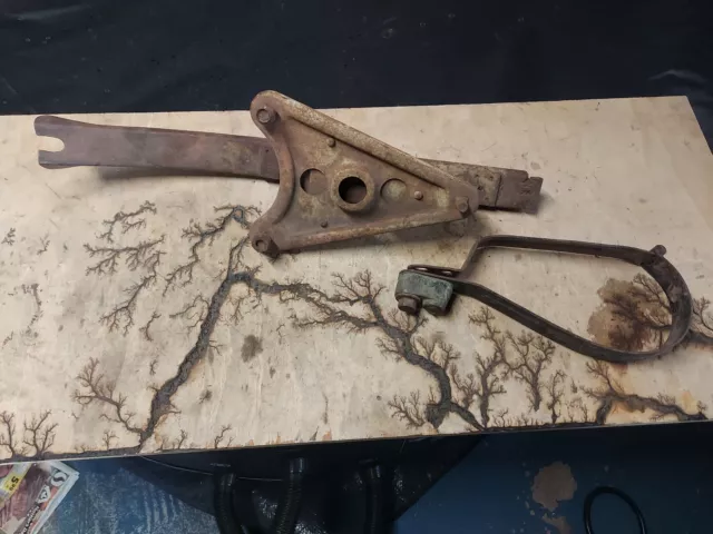 VINTAGE SPARE TIRE LOCK AND STEEL BAND 1920's 1930's ARTILLERY WHEEL CARRIER