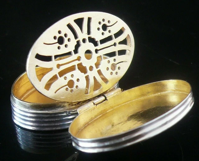 Antique Sterling Silver Vinaigrette, William Mott, London 1802