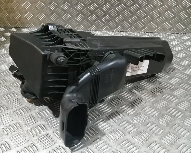 FORD FIESTA MK7 FL Zetec S 1.0 YYJB 2016 Air Filter Box £35.00