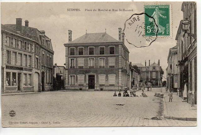 SUIPPES - Marne - CPA 51 - the marketplace - rue St Honoré - La Pharmacie