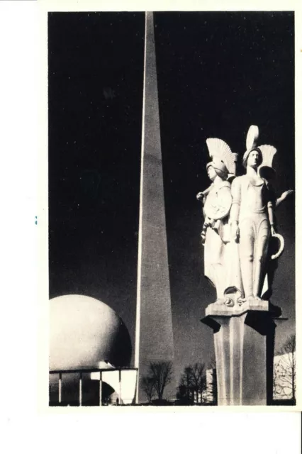 1939 New York Worlds Fair  Four Victories Of Peace & Trylon & Persisphere
