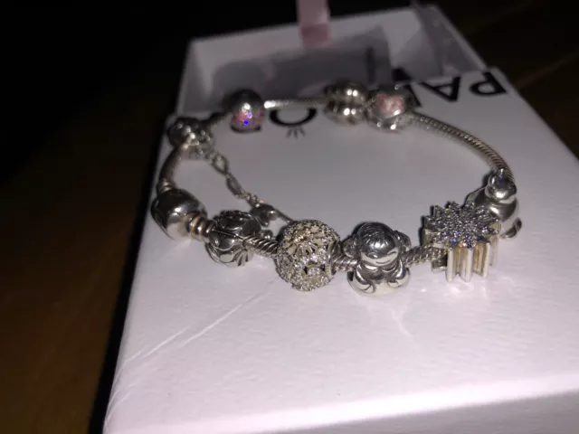 Pandora bracelet argent avec veritables charms pandora