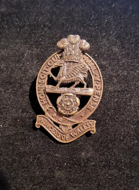 GENUINE PRINCESS OF Wales’s Royal Regiment Bronze Cap Badge British ...